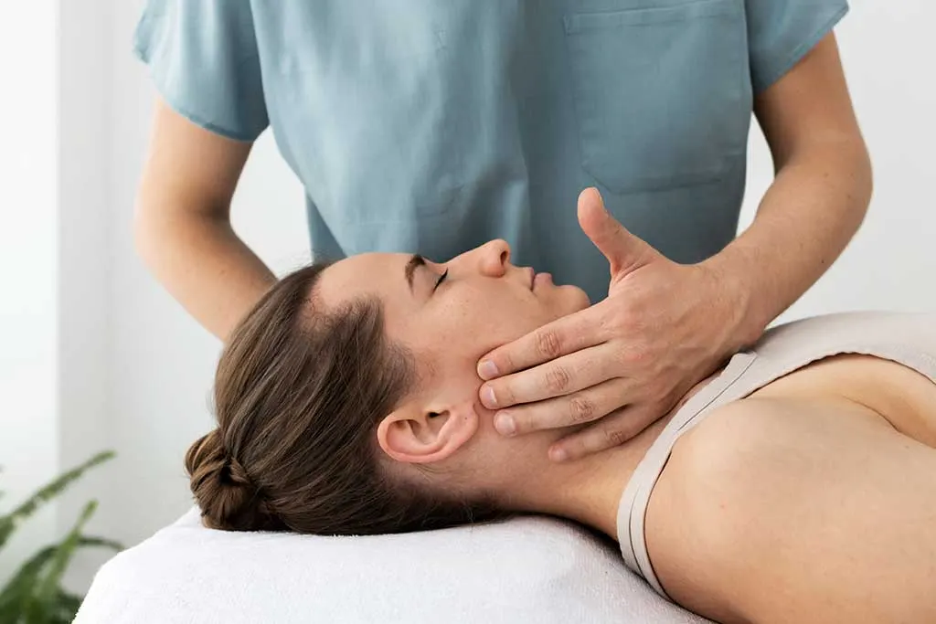 TMJ massage Toronto reduces muscle tension and tightness in the jaw area